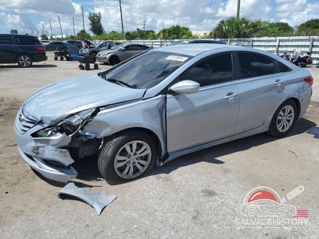 5NPEB4ACXCH381556 2012 HYUNDAI SONATA photo no. 12