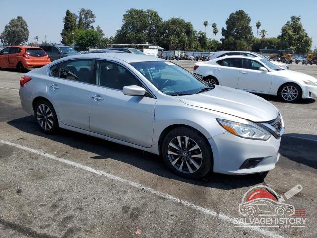 1N4AL3AP0HC181805 2017 NISSAN ALTIMA photo no. 4