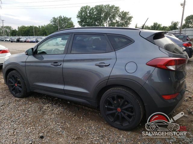 KM8J3CA22HU492558 2017 HYUNDAI TUCSON photo no. 2
