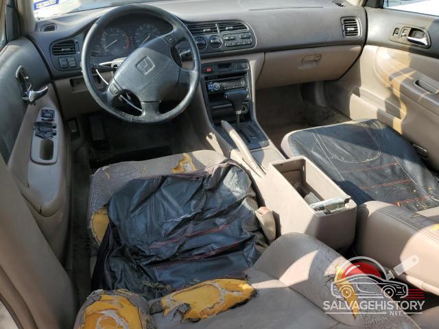 1HGCD5666TA172575 1996 HONDA ACCORD photo no. 8