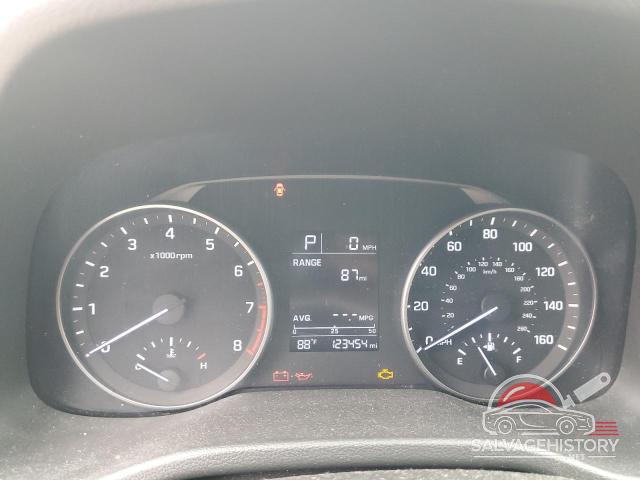 5NPD74LF0HH142769 2017 HYUNDAI ELANTRA photo no. 9
