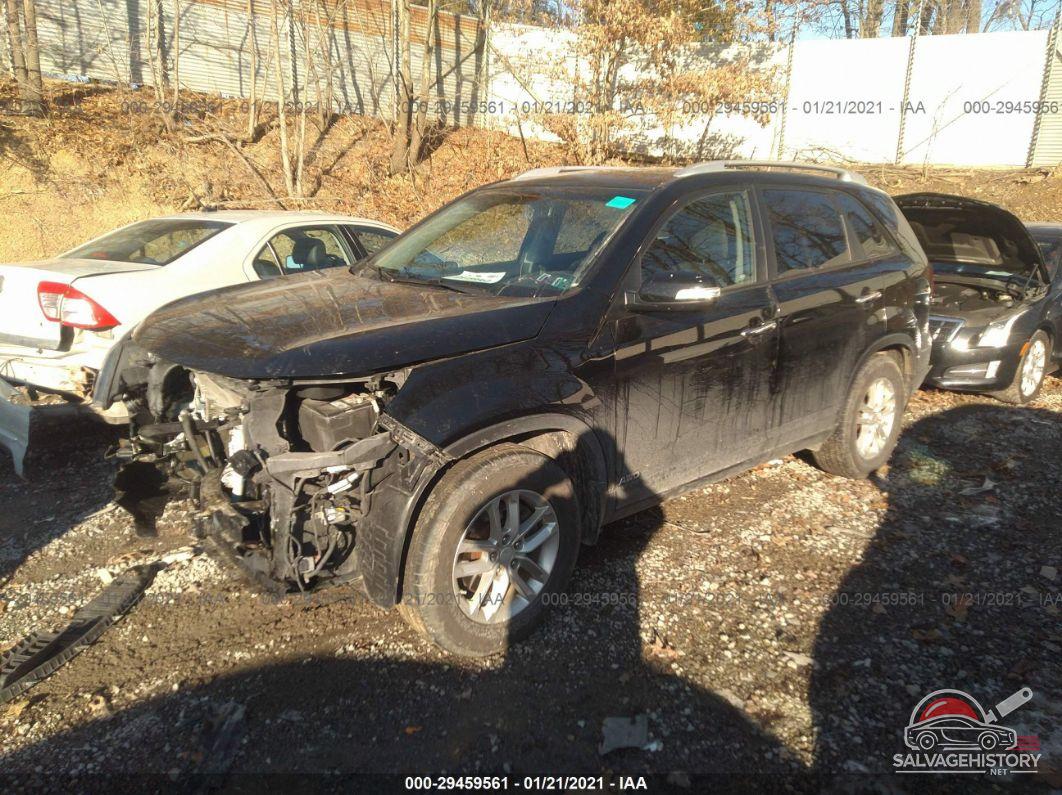 5XYKTCA68EG521179 2014 KIA SORENTO photo no. 2