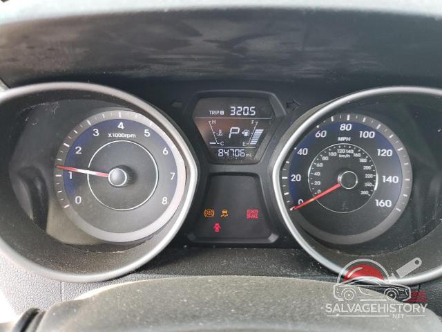 KMHDH4AE2FU355390 2015 HYUNDAI ELANTRA photo no. 9