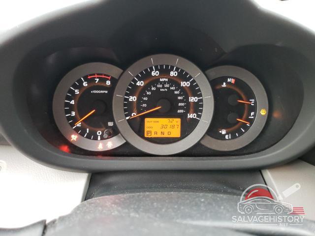 JTMBD31V886055233 2008 TOYOTA RAV4 photo no. 9
