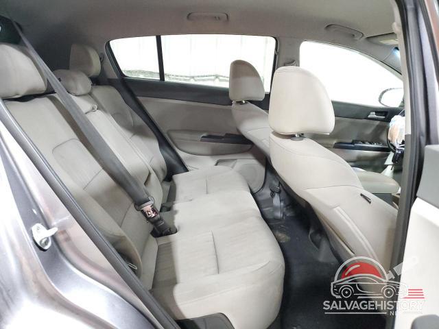 KNDPMCAC0H7112328 2017 KIA SPORTAGE photo no. 11