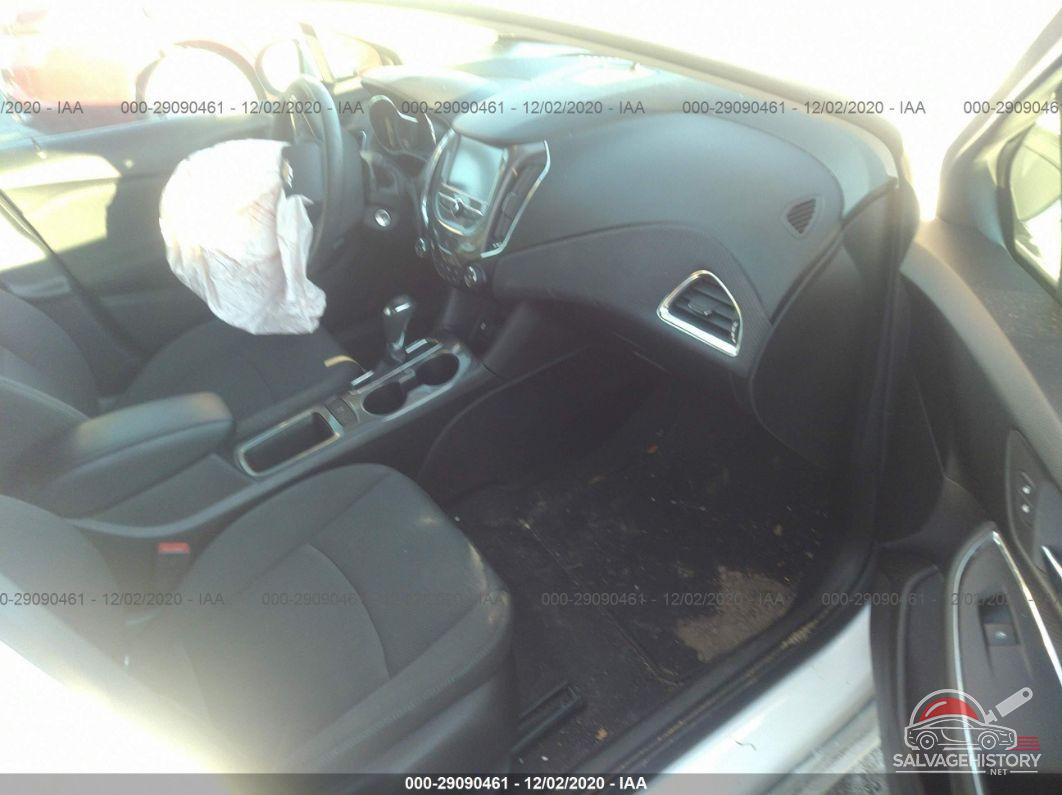 1G1BE5SM6J7239464 2018 CHEVROLET CRUZE photo no. 5