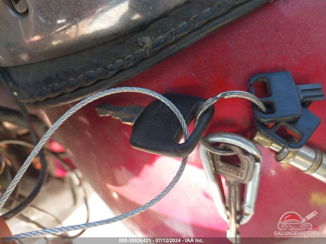 1HFSC52144A100160 2004 HONDA VT1300 photo no. 11