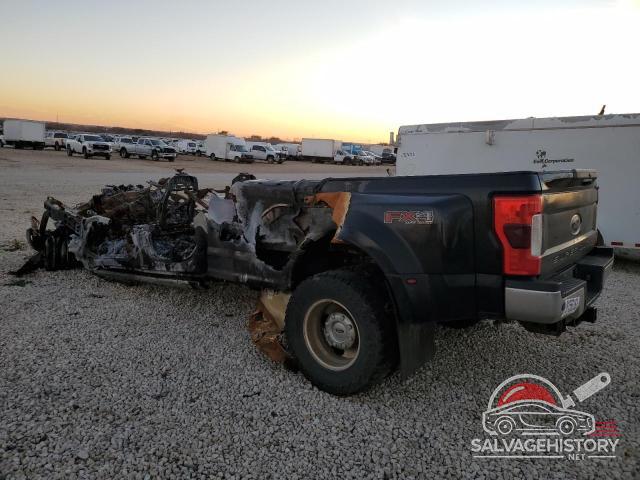 1FT8W3DT4JEB28687 2018 FORD F350 photo no. 2