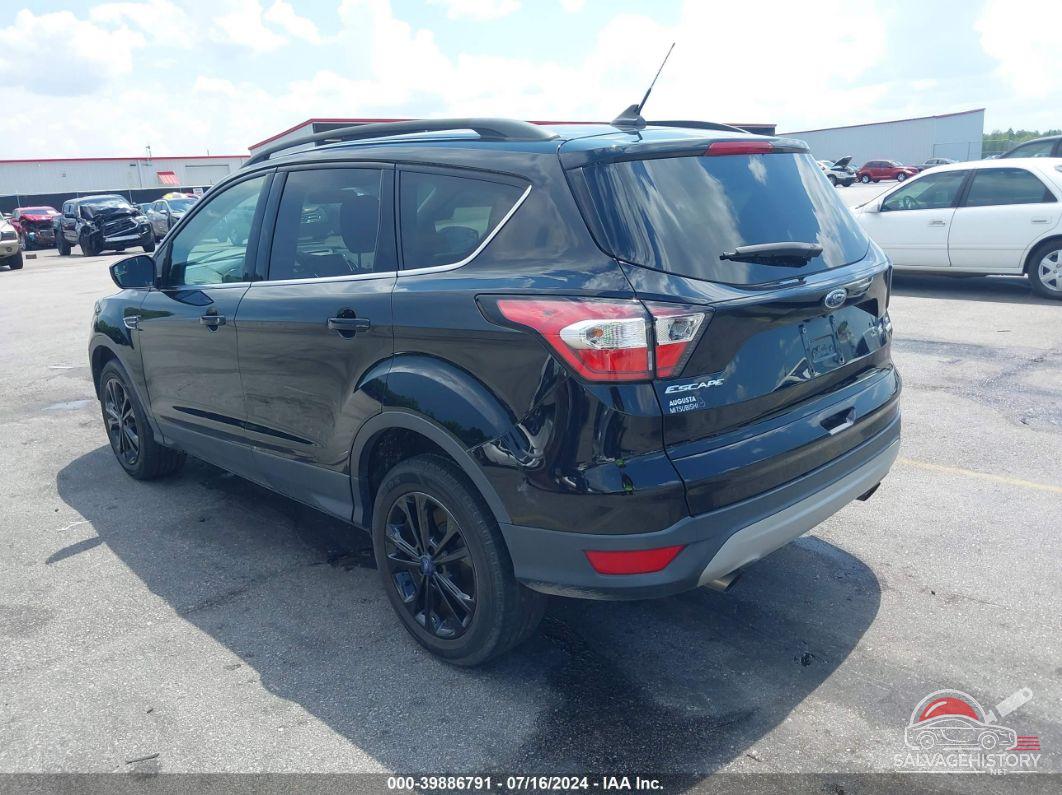 1FMCU0GD3JUC54866 2018 FORD ESCAPE photo no. 3