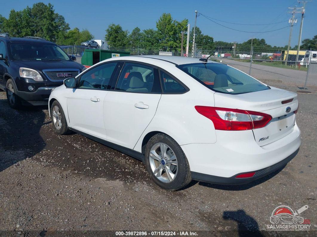 1FADP3F2XEL215792 2014 FORD FOCUS photo no. 3