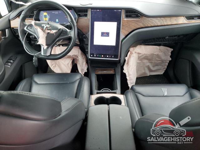 5YJXCDE21KF195716 2019 TESLA MODEL X photo no. 8