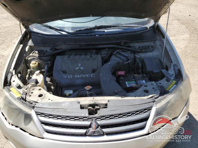 JA4MS41X48Z008585 2008 MITSUBISHI OUTLANDER photo no. 12