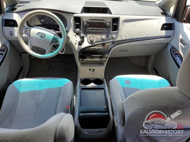 5TDJK3DC4BS013967 2011 TOYOTA All Models photo no. 8