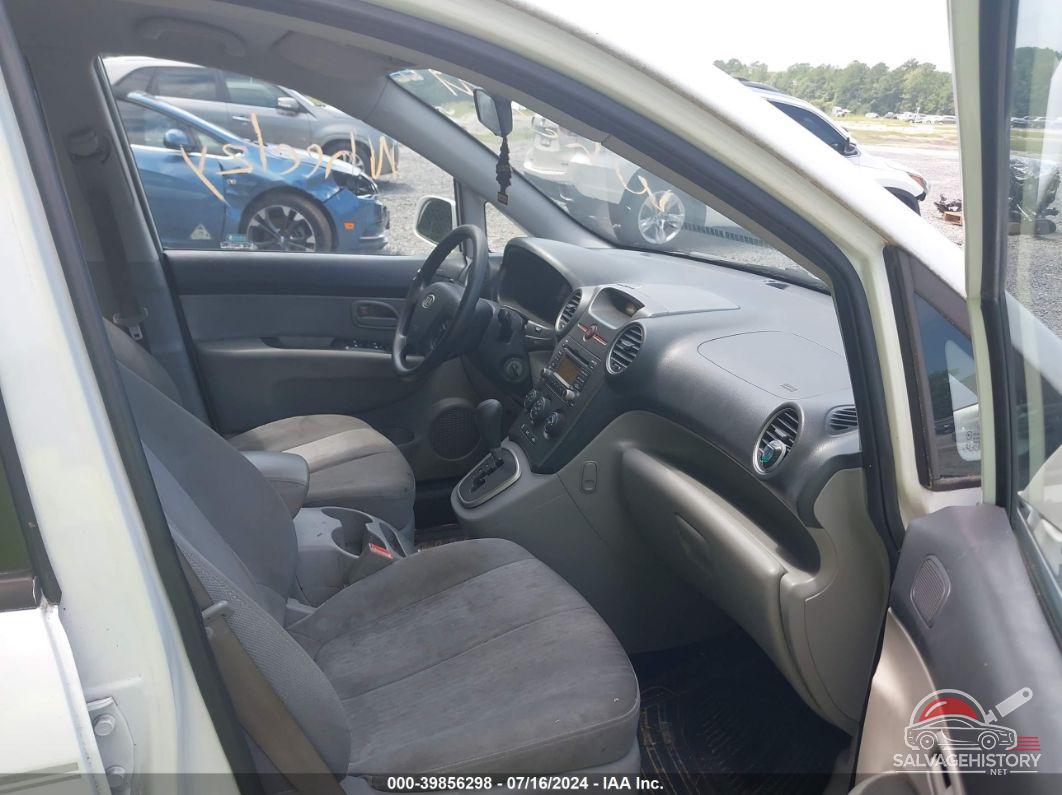 KNAFG528297251769 2009 KIA RONDO photo no. 5