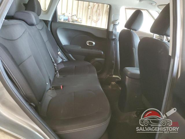 KNDJN2A29F7165532 2015 KIA SOUL photo no. 11