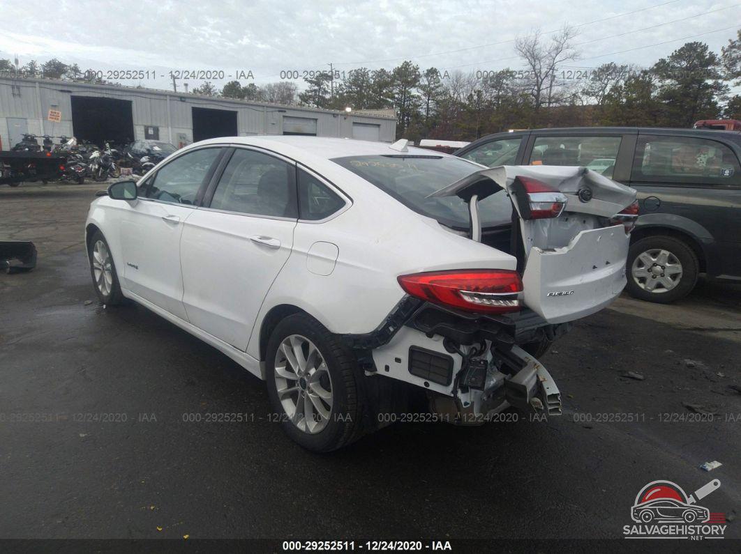3FA6P0MU3KR140667 2019 FORD FUSION HYBRID photo no. 3