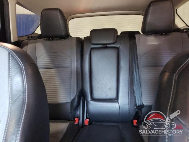 1FMCU0GD1JUC17900 2018 FORD ESCAPE photo no. 10