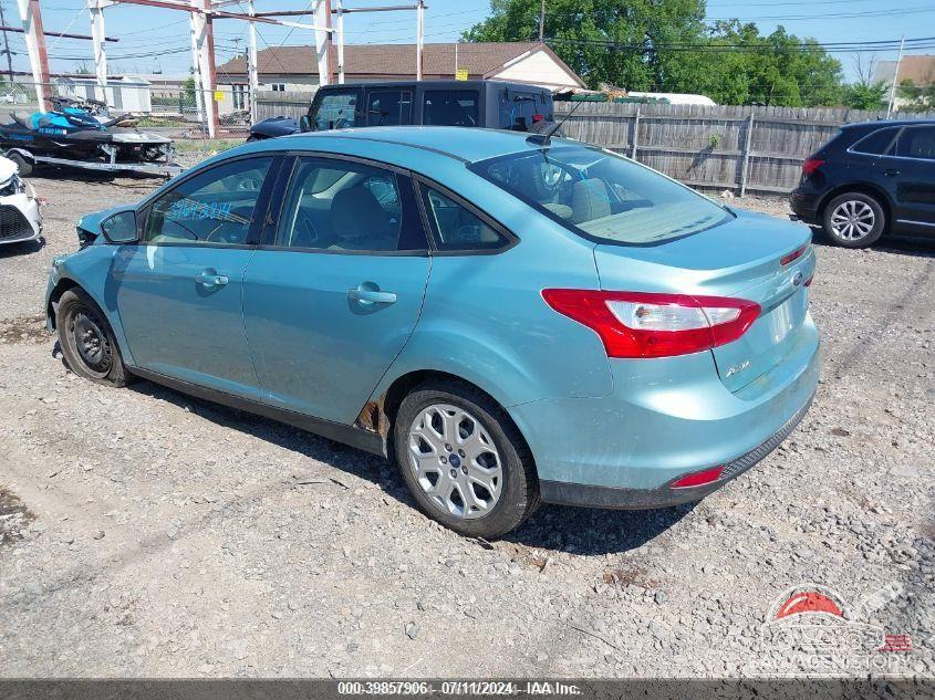 1FAHP3F28CL408831 2012 FORD FOCUS photo no. 3