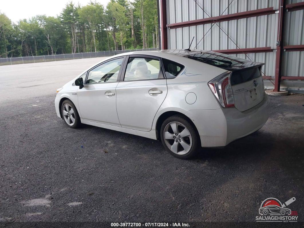 JTDKN3DU2F1967835 2015 TOYOTA PRIUS photo no. 3