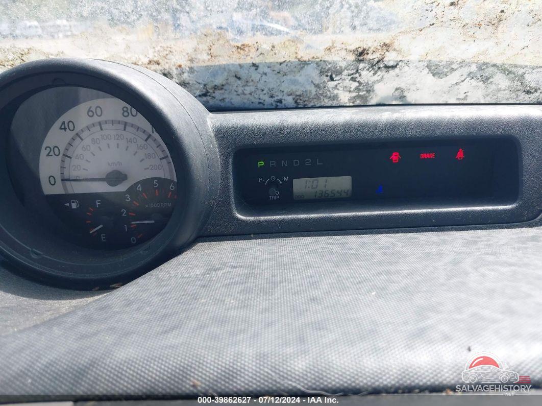 JTLKT324350171354 2005 SCION XB photo no. 7