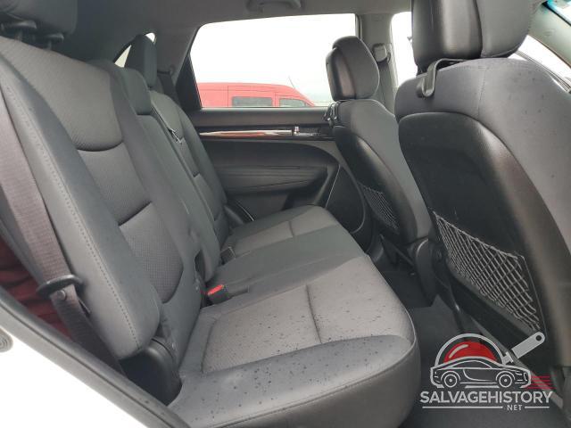 5XYKT4A20CG254068 2012 KIA SORENTO photo no. 11