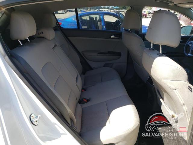 KNDPMCAC0H7112250 2017 KIA SPORTAGE photo no. 11