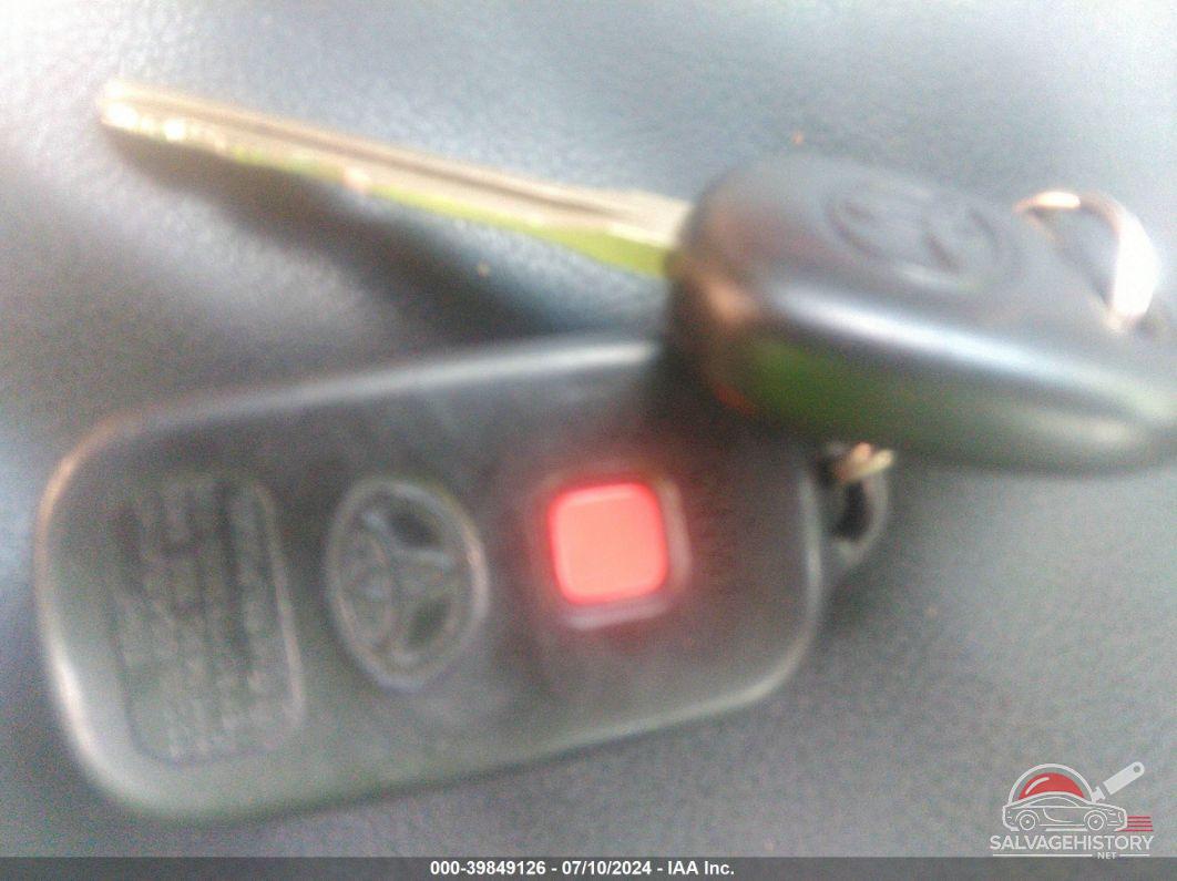 4T1BF30K54U063499 2004 TOYOTA CAMRY photo no. 9
