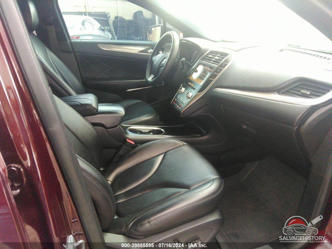 5LMCJ1C93KUL38457 2019 LINCOLN MKC photo no. 5