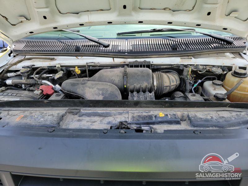 1FDXE4FS6HDC69023 2017 FORD E-450 CUTAWAY photo no. 3