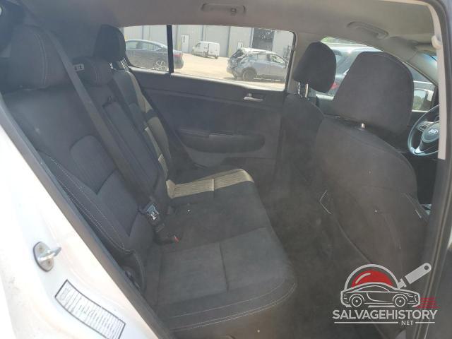 KNDPM3AC3H7070026 2017 KIA SPORTAGE photo no. 11