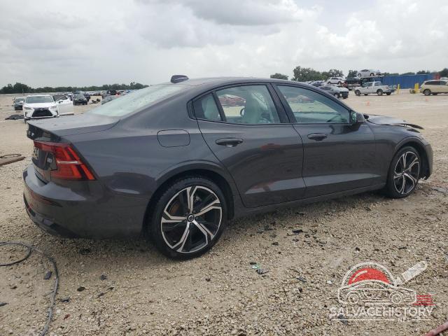 7JRL12FK4RG288478 2024 VOLVO S60 CORE photo no. 3