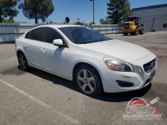 YV1612FS4D1221994 2013 VOLVO S60 photo no. 4