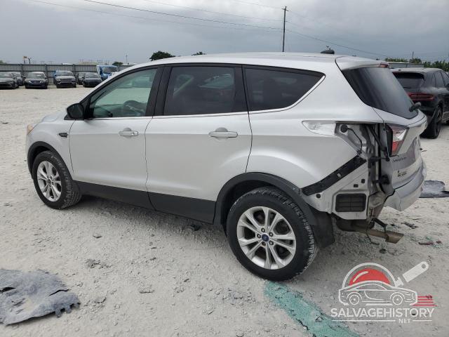 1FMCU9G96HUC07549 2017 FORD ESCAPE photo no. 2
