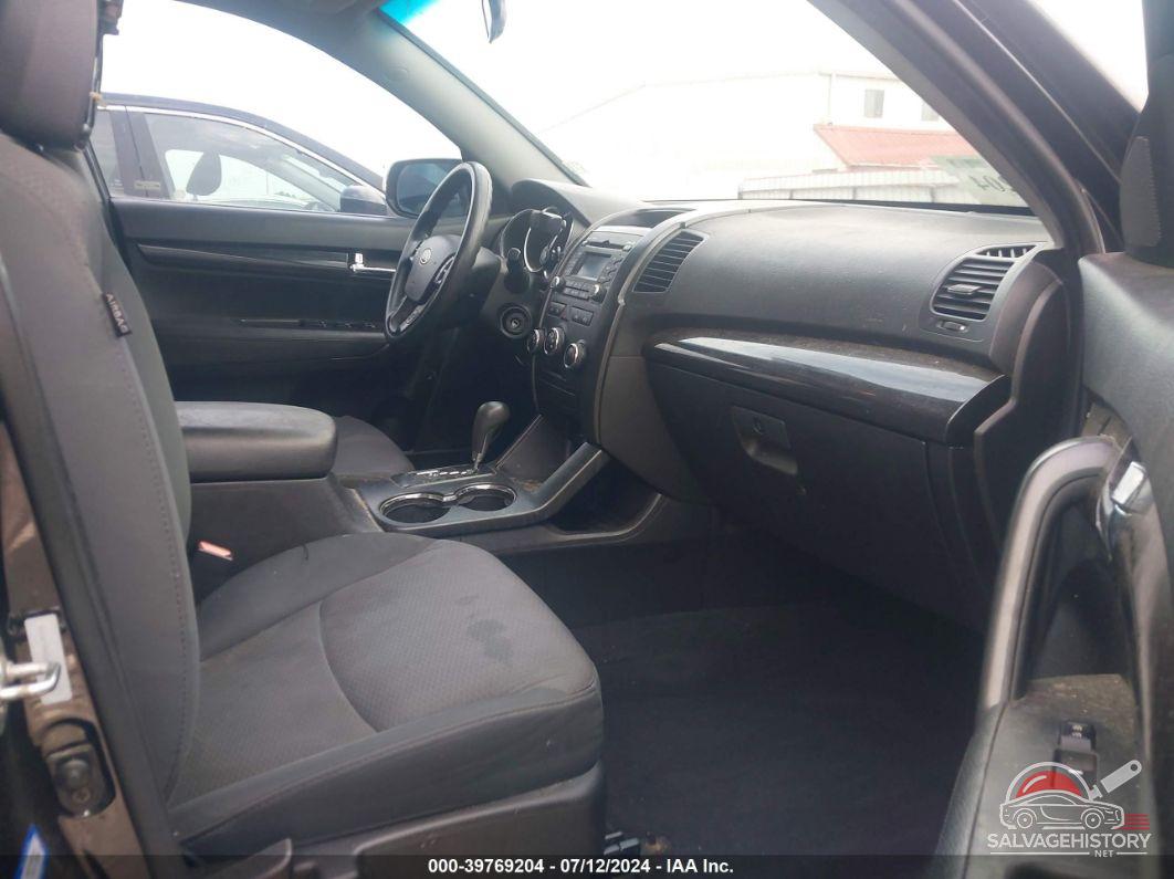 5XYKT4A26DG368044 2013 KIA SORENTO photo no. 5