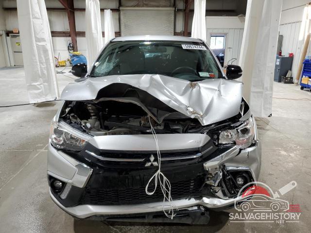 JA4AR3AU8JU015525 2018 MITSUBISHI OUTLANDER photo no. 5