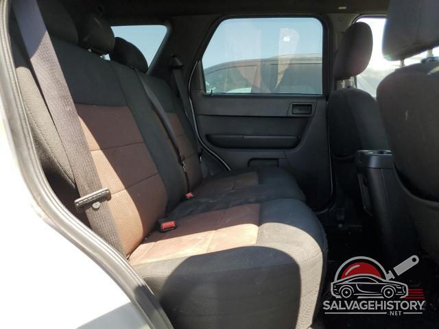 1FMCU03Z48KA10358 2008 FORD ESCAPE photo no. 11