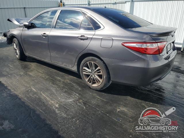 4T1BF1FK9FU029189 2015 TOYOTA CAMRY photo no. 2