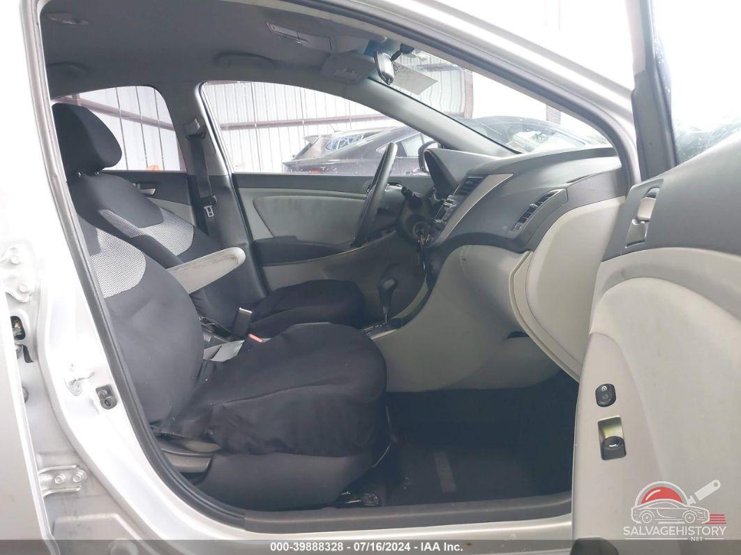 KMHCT4AE6GU951226 2016 HYUNDAI ACCENT photo no. 5