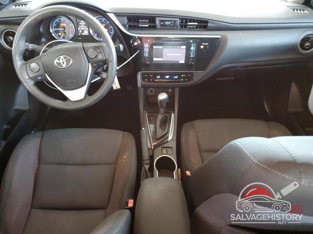 5YFBURHEXHP716360 2017 TOYOTA COROLLA photo no. 8