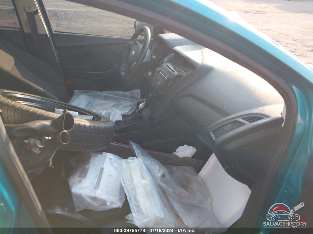 1FADP3E21HL294520 2017 FORD FOCUS photo no. 5