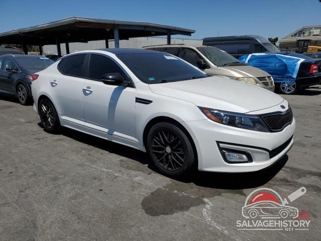 KNAGM4A72F5530355 2015 KIA OPTIMA photo no. 4