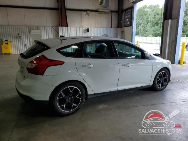 1FADP3K26EL274764 2014 FORD FOCUS photo no. 3