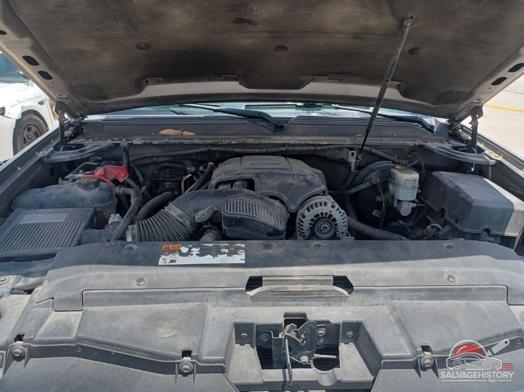 1GNSKAE04CR312606 2012 CHEVROLET TAHOE photo no. 4