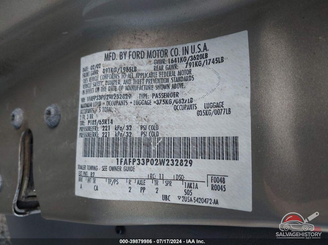 1FAFP33P02W232829 2002 FORD FOCUS photo no. 9