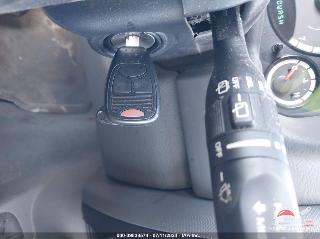 1J4GL48K75W532735 2005 JEEP LIBERTY photo no. 11