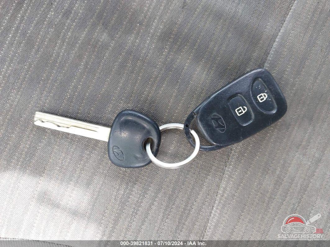 KMHCT4AE3GU004225 2016 HYUNDAI ACCENT photo no. 11