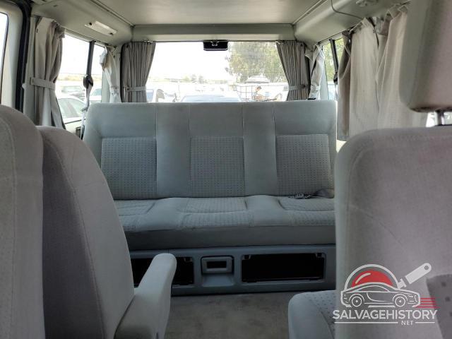 WV2NB470X3H001242 2003 VOLKSWAGEN EUROVAN photo no. 10