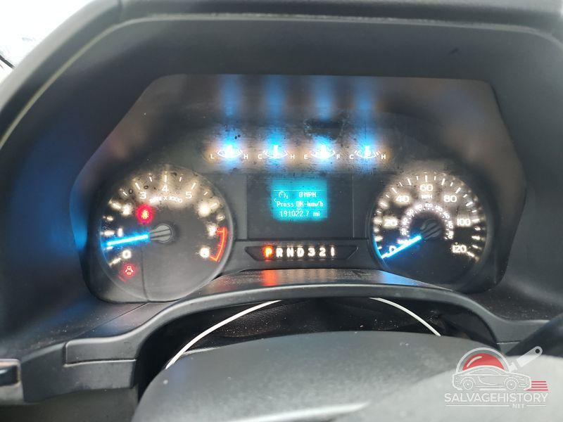 1FTMF1C81HKD13064 2017 FORD F150 photo no. 3