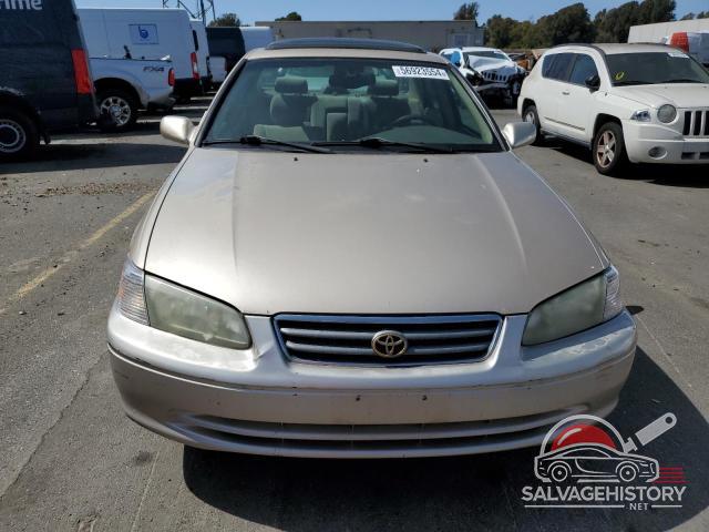 JT2BG22K210599105 2001 TOYOTA CAMRY photo no. 5