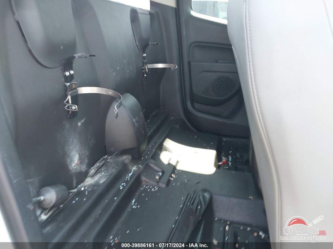 1GCHSBEA2H1316595 2017 CHEVROLET COLORADO photo no. 8